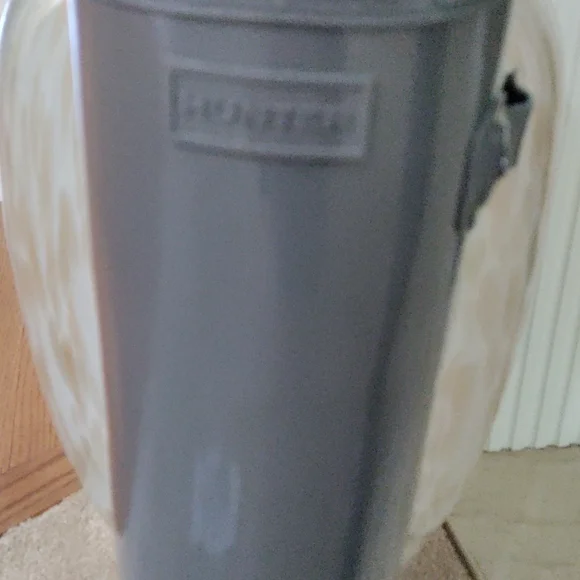 Hunter  gloss rain boots beautiful condition ! - Picture 2 of 9